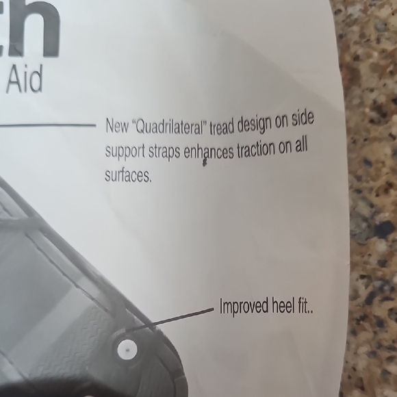 Due North NWT Get-A-Grip Ice Traction Cleats - Black with Blue Studs - Picture 5 of 6